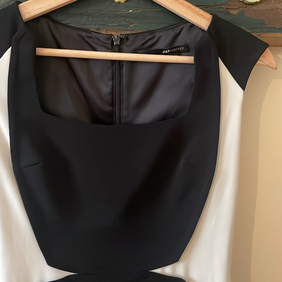 JayGodfrey Kornell Black and White Colorblock Square Neck Sheath Dress Size 4 - Picture 9 of 16